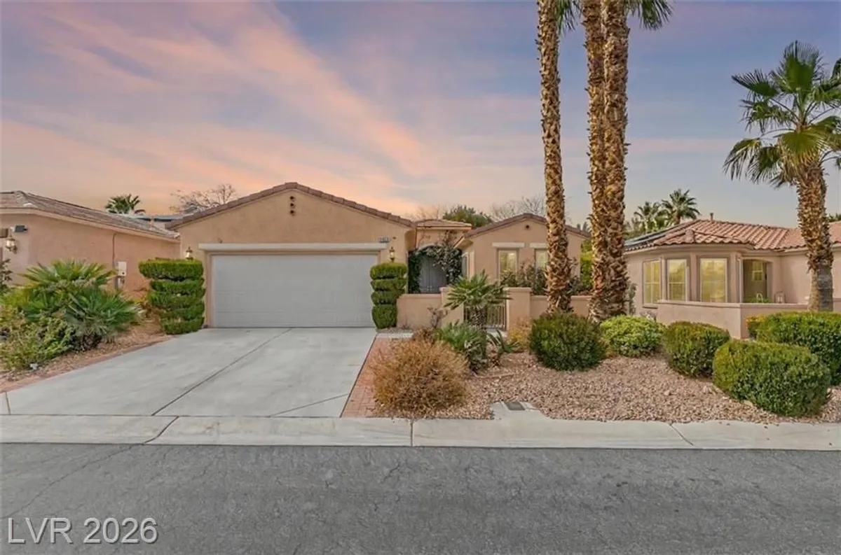 Property Slideshow image 1 of 43 | 5029 alfingo st, Las Vegas, NV, 89135