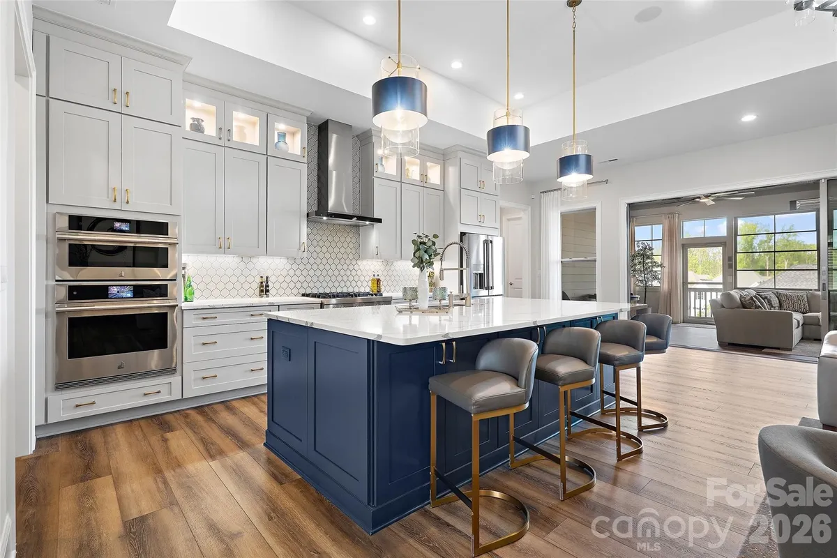 Property Slideshow image 1 of 48 | 82212 standing oak dr, Charlotte, NC, 28278