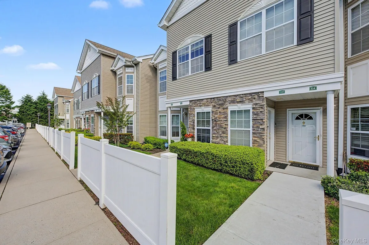 Property Slideshow image 1 of 48 | 115 spring dr, Hempstead, NY, 11554