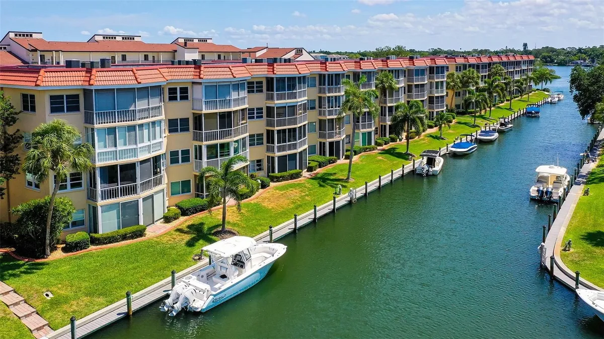 Property Slideshow image 1 of 65 | 1300 n portofino dr apt 103, Sarasota, FL, 34242