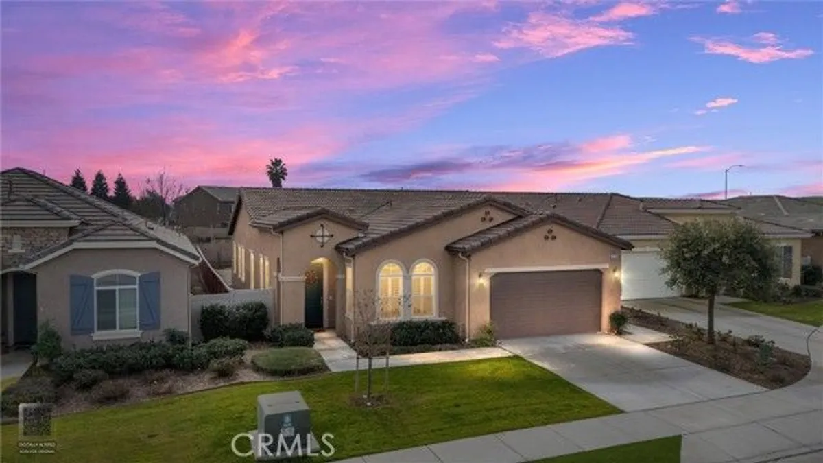Property Slideshow image 1 of 62 | 9709 richland hills ln, Bakersfield, CA, 93306