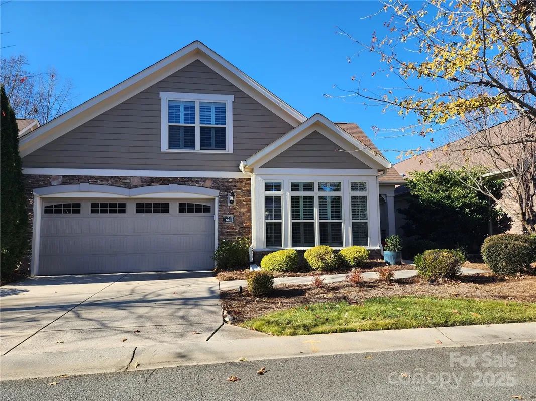 Property Slideshow image 1 of 2 | 904 morningstar ln, Matthews, NC, 28104
