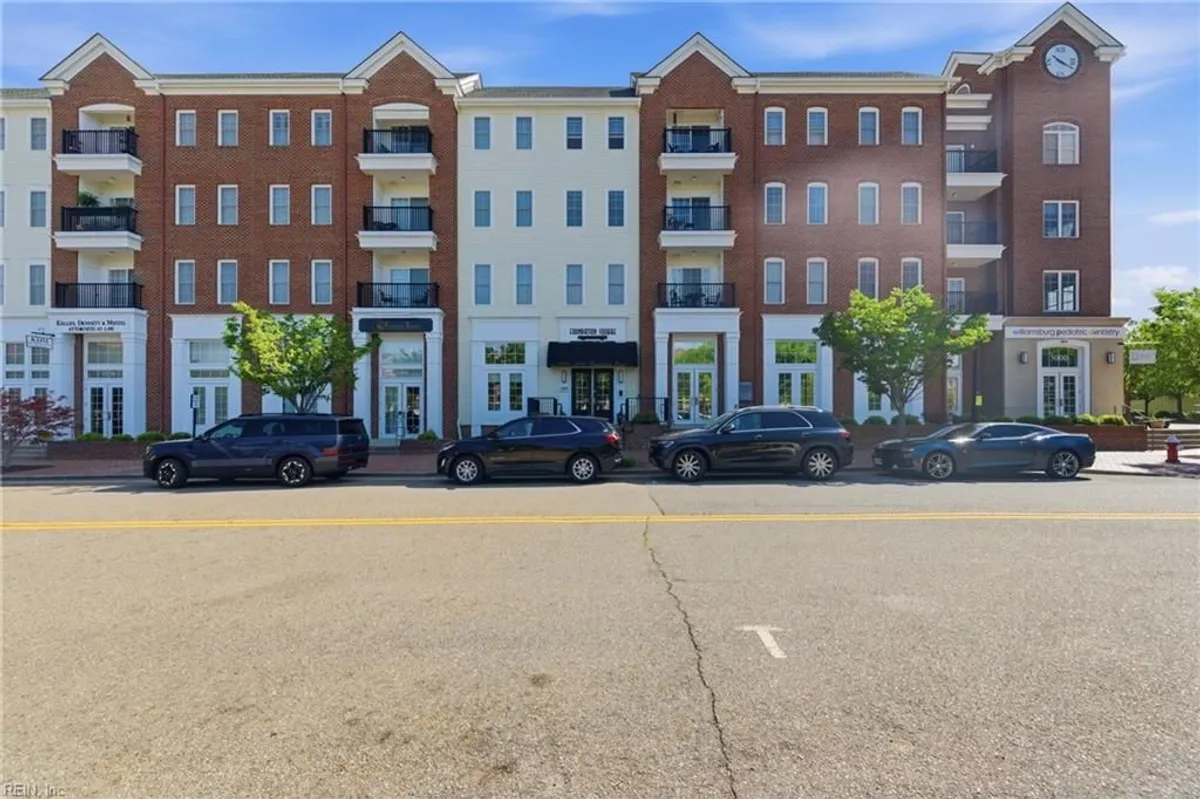 Property Slideshow image 1 of 31 | 5313 foundation st 313, Williamsburg, VA, 23188