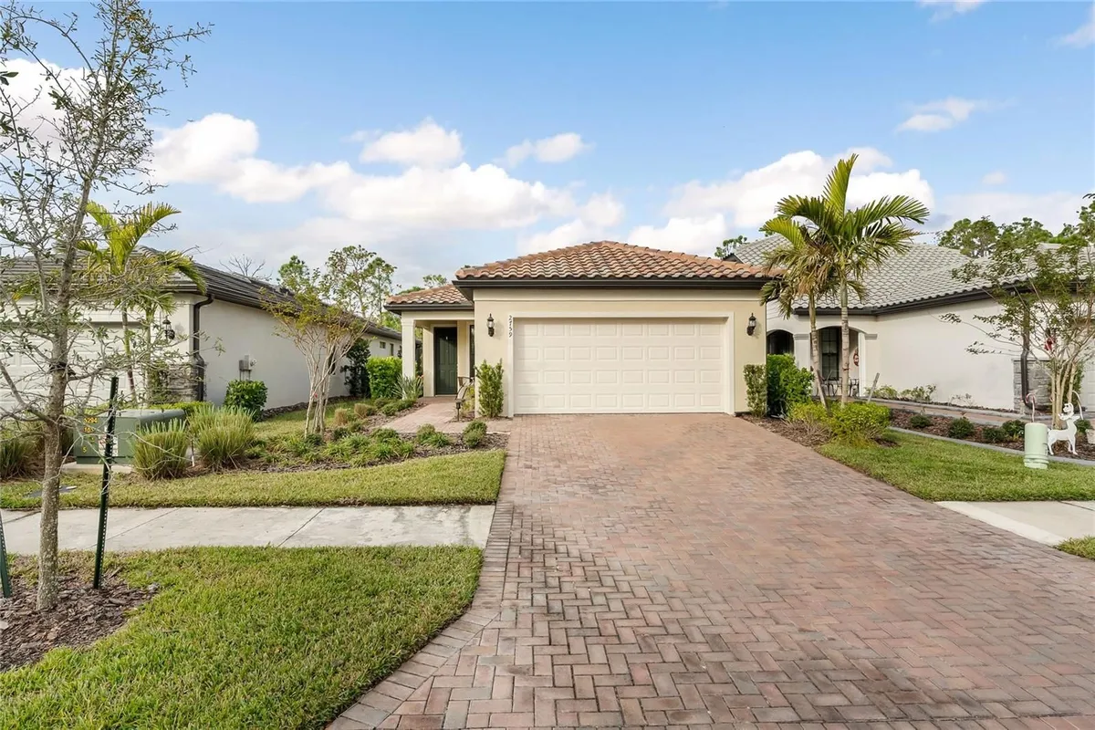 Property Slideshow image 1 of 61 | 2759 lavandula ct, North Port, FL, 34289