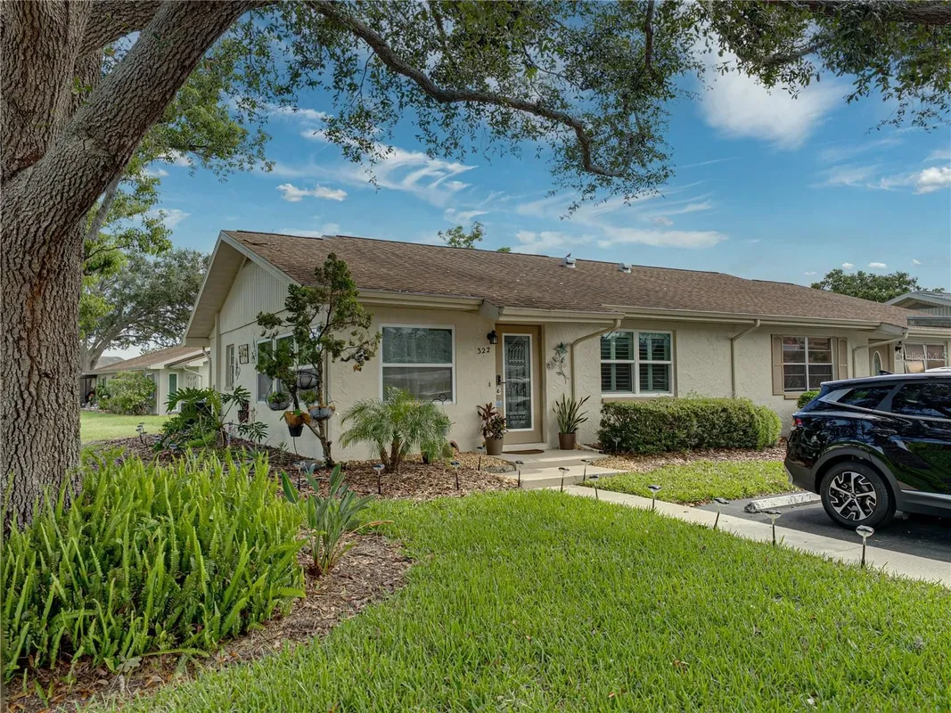 Property Slideshow image 1 of 42 | 322 gloucester blvd # 322, Sun City Center, FL, 33573