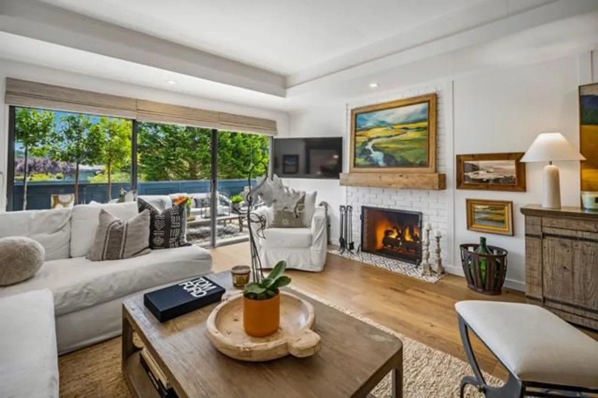 Property Slideshow image 1 of 43 | 183 del mesa carmel, Carmel, CA, 93923