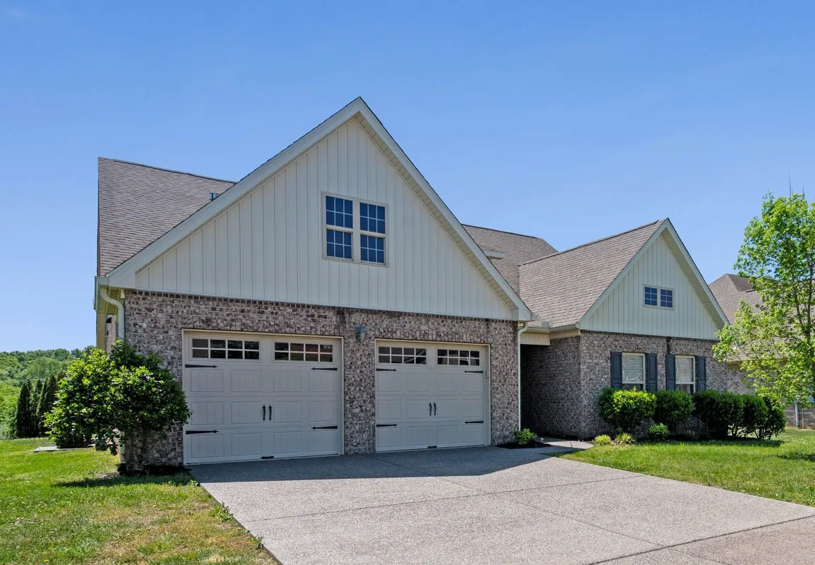 Property Slideshow image 1 of 49 | 168 meandering dr, Lebanon, TN, 37090