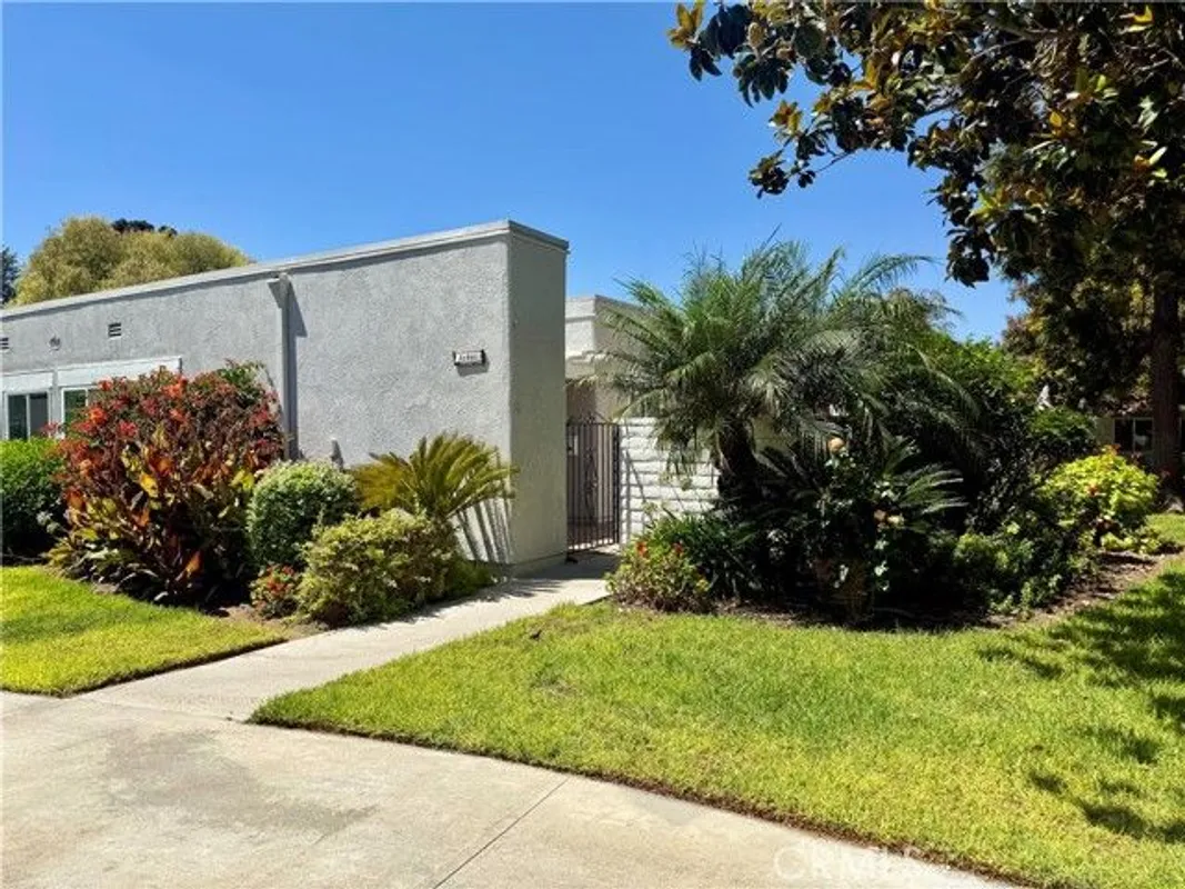 Property Slideshow image 1 of 1 | 2159 via mariposa e c, Laguna Woods, CA, 92637