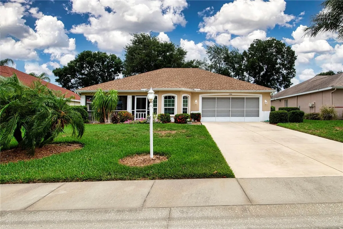 Property Slideshow image 1 of 59 | 1406 bluewater dr, Sun City Center, FL, 33573