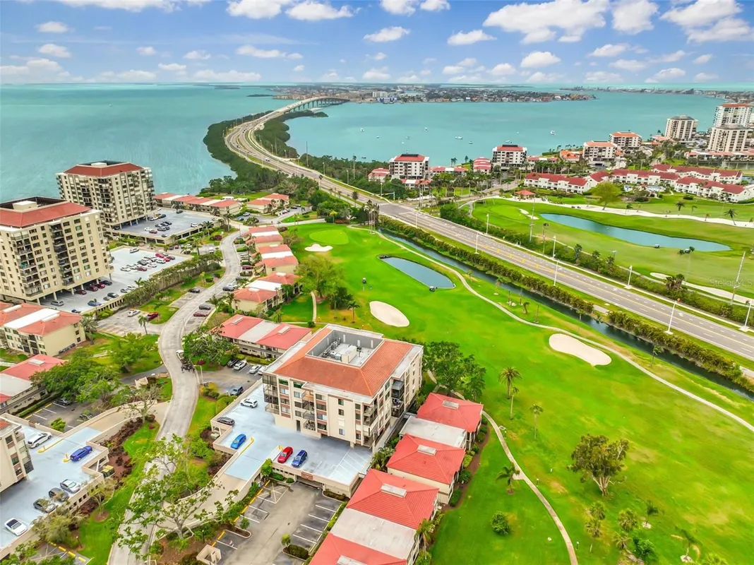 Property Slideshow image 1 of 35 | 6269 palma del mar blvd s apt 206, Saint Petersburg, FL, 33715