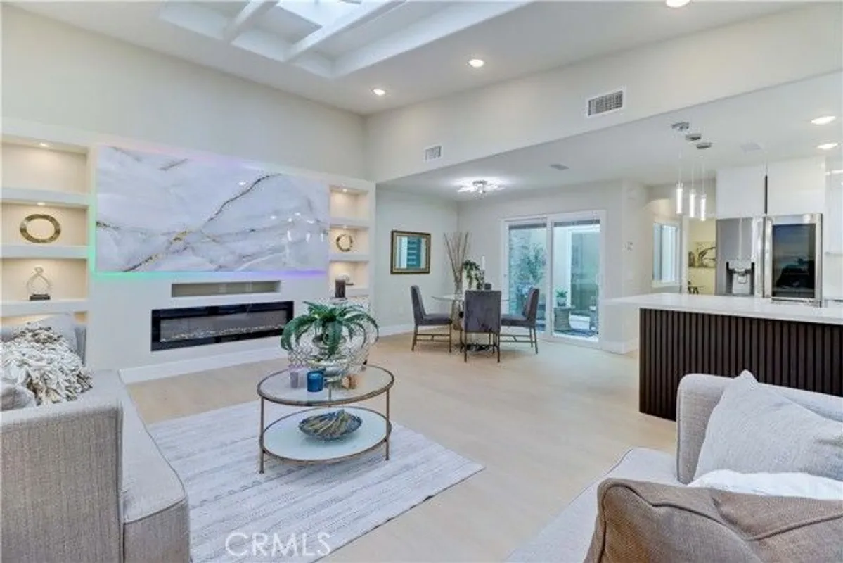 Property Slideshow image 1 of 40 | 522 calle aragon b, Laguna Woods, CA, 92637