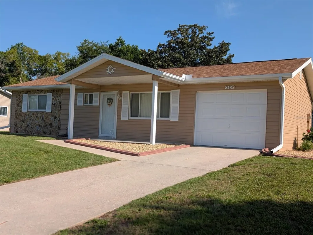 Property Slideshow image 1 of 16 | 8483 sw 106th pl, Ocala, FL, 34481