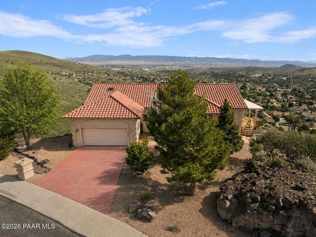 Property Slideshow image 1 of 89 | 4552 hornet dr, Prescott, AZ, 86301