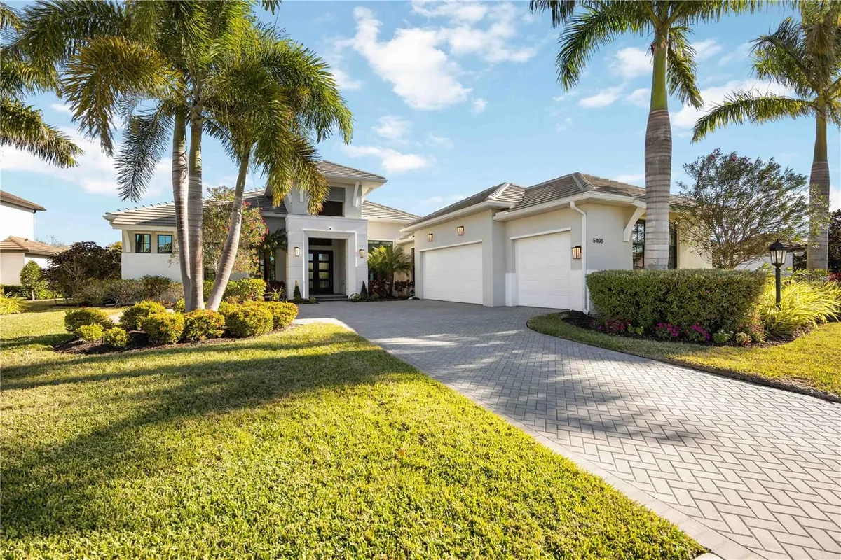 Property Slideshow image 1 of 50 | 5408 greenbrook dr, Sarasota, FL, 34238