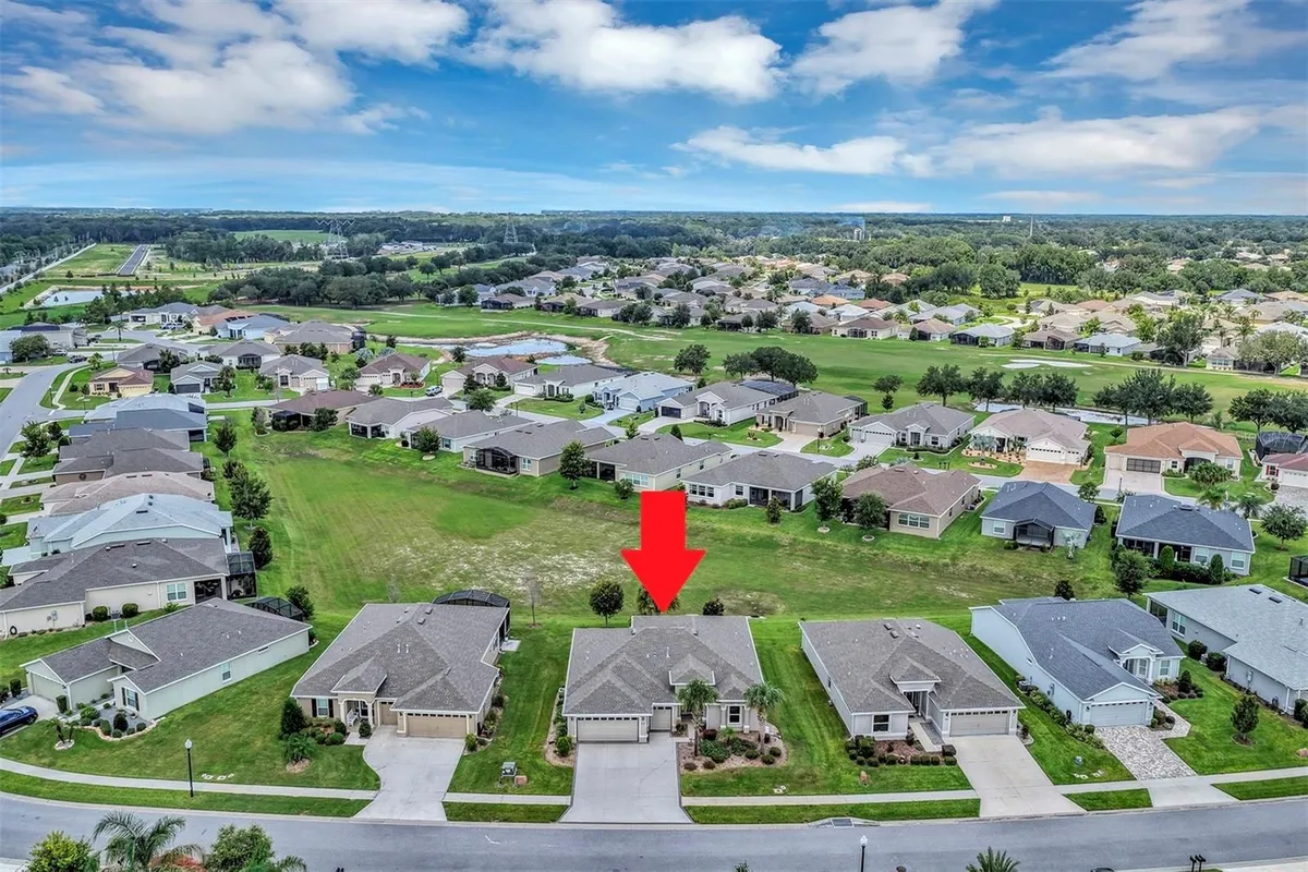 Property Slideshow image 1 of 52 | 4578 shenandoah river trl, Leesburg, FL, 34748