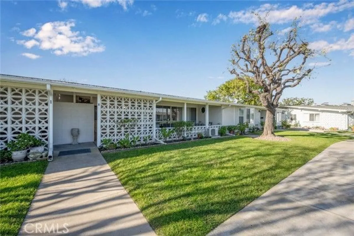 Property Slideshow image 1 of 28 | 13740 el dorado dr 26h, Seal Beach, CA, 90740