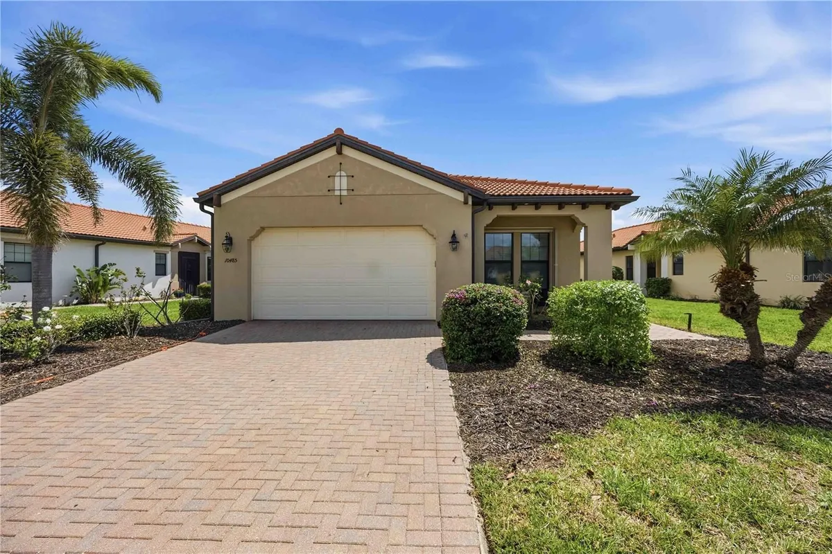 Property Slideshow image 1 of 78 | 10485 crooked creek dr, Venice, FL, 34293
