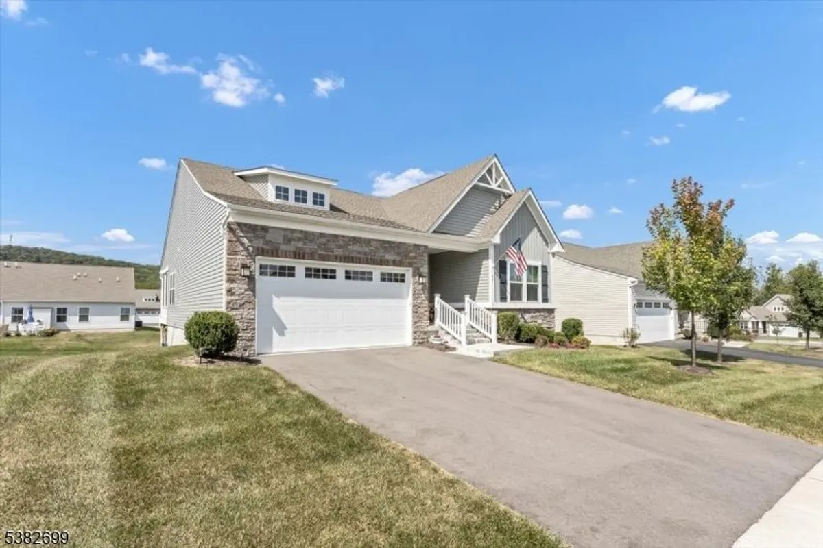 Property Slideshow image 1 of 32 | 51 mountain view ln, Port Murray, NJ, 07865