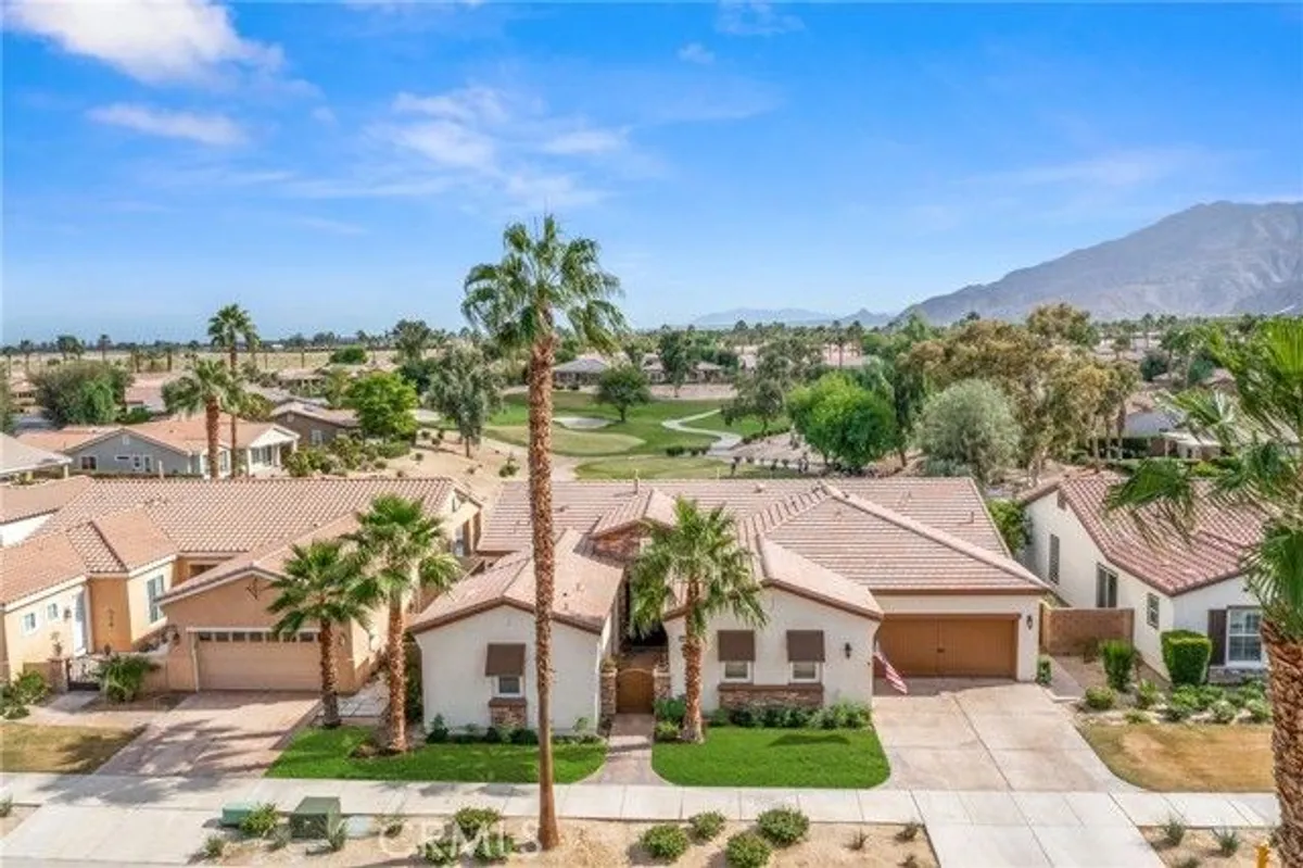 Property Slideshow image 1 of 71 | 81811 prism dr, La Quinta, CA, 92253