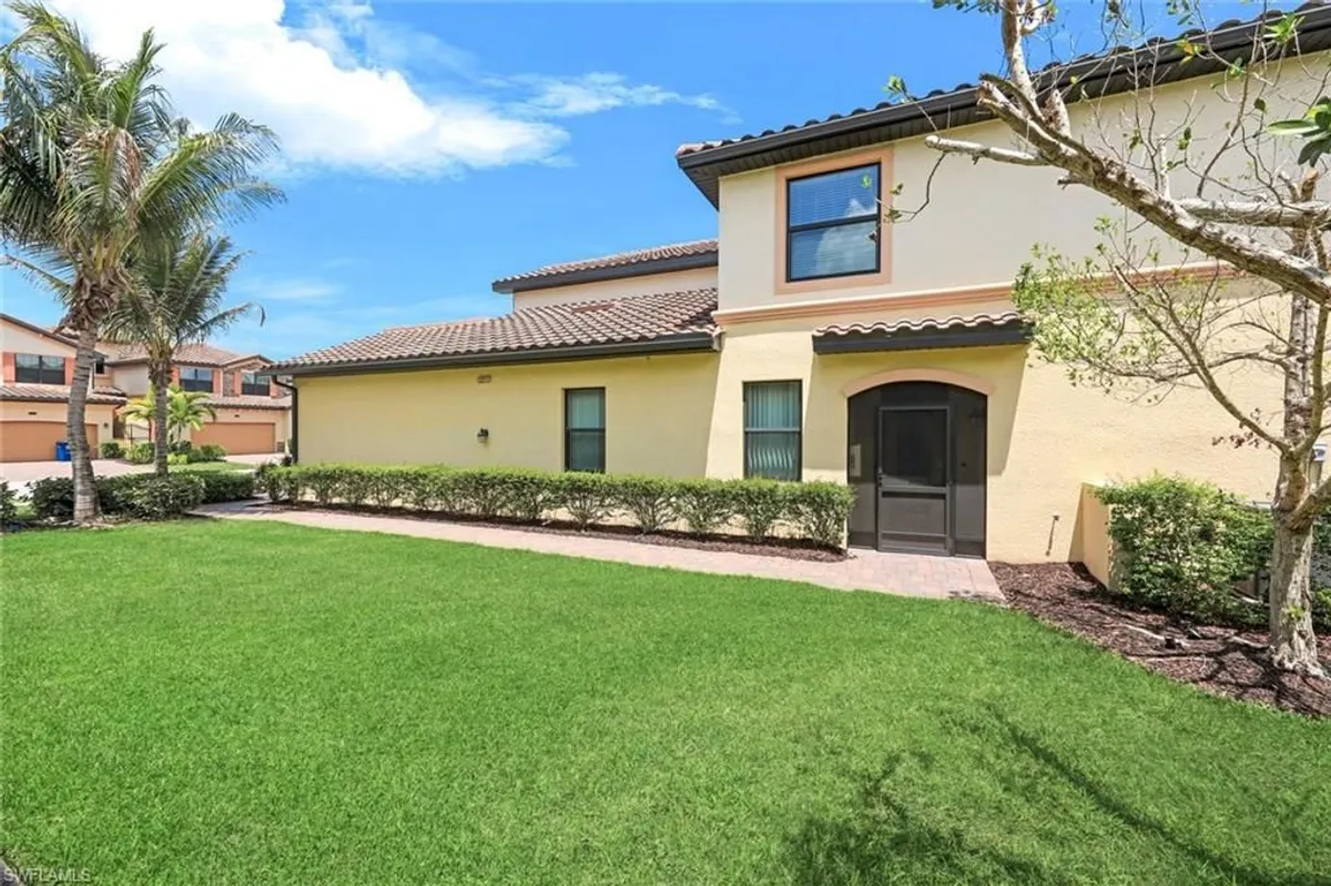 Property Slideshow image 1 of 37 | 17401 cherrywood ct 7404, Bonita Springs, FL, 34135
