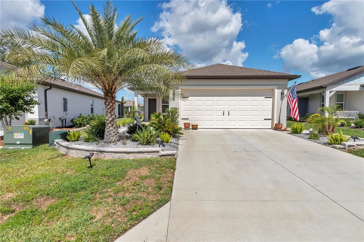 Property Slideshow image 1 of 49 | 8413 sw 54th loop, Ocala, FL, 34481