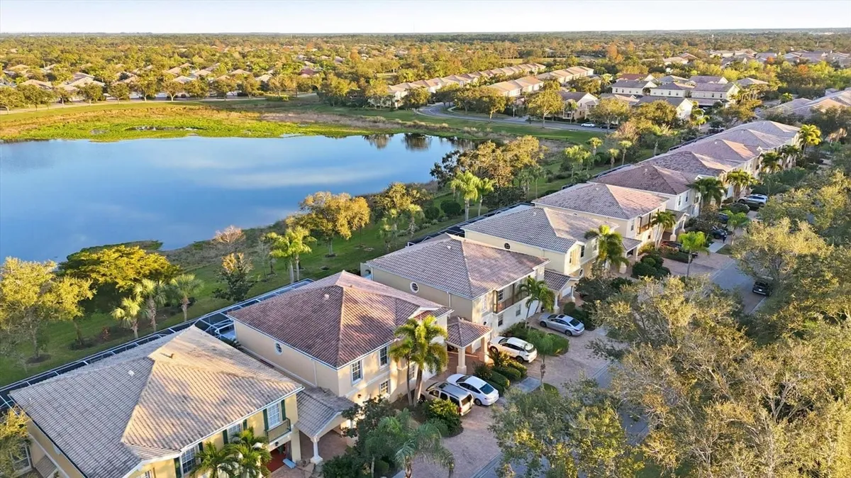 Property Slideshow image 1 of 60 | 7528 andora dr, Sarasota, FL, 34238