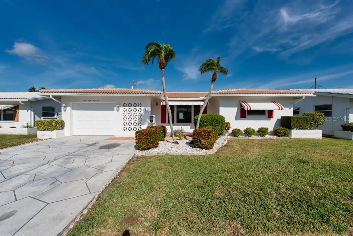 Property Slideshow image 1 of 39 | 3843 97th ter, Pinellas Park, FL, 33782