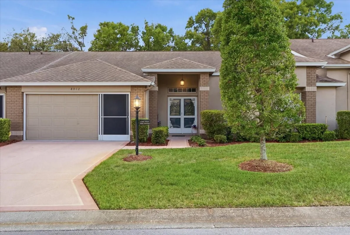 Property Slideshow image 1 of 43 | 8012 willow brook dr, Spring Hill, FL, 34606