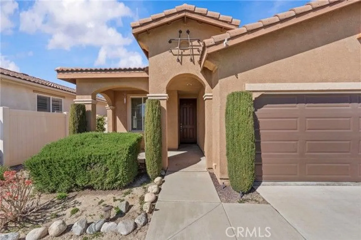Property Slideshow image 1 of 15 | 1486 signal peak, Beaumont, CA, 92223