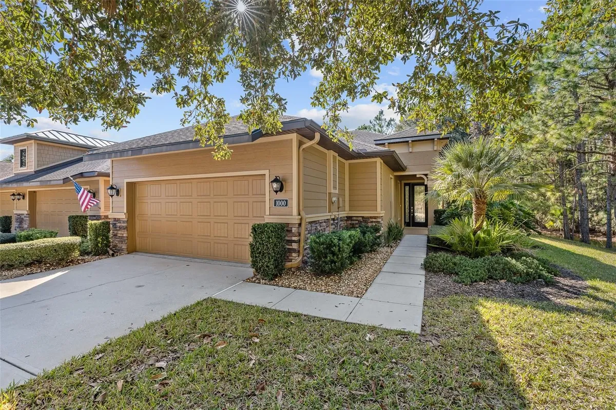Property Slideshow image 1 of 75 | 1000 kilkenny ln, Ormond Beach, FL, 32174