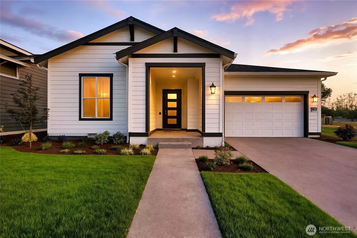 Property Slideshow image 1 of 29 | 14808 206th ave e unit e, Bonney Lake, WA, 98391