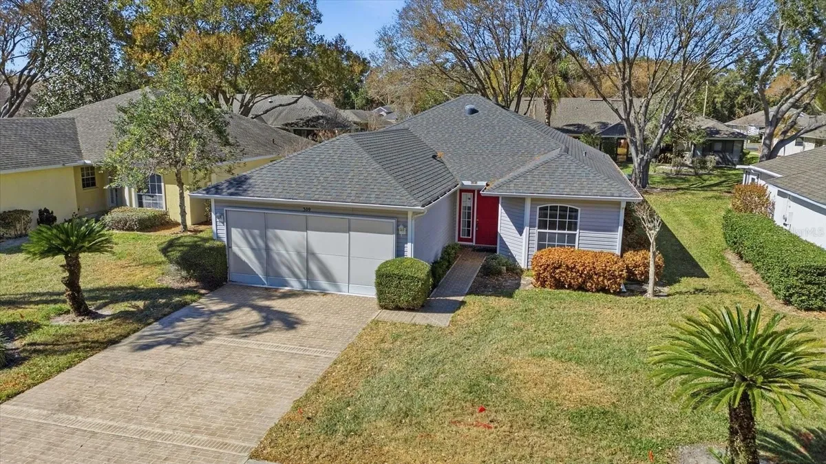 Property Slideshow image 1 of 28 | 309 baytree blvd, Tavares, FL, 32778