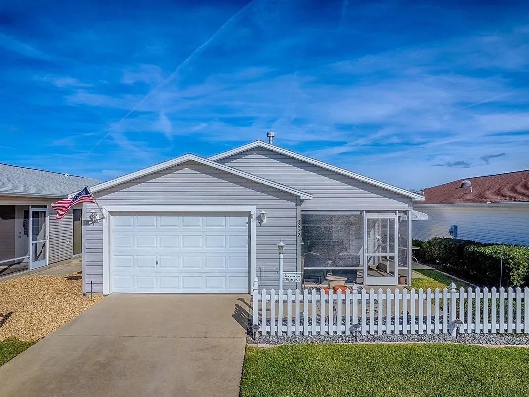 Property Slideshow image 1 of 36 | 3622 cambria cir, The Villages, FL, 32162