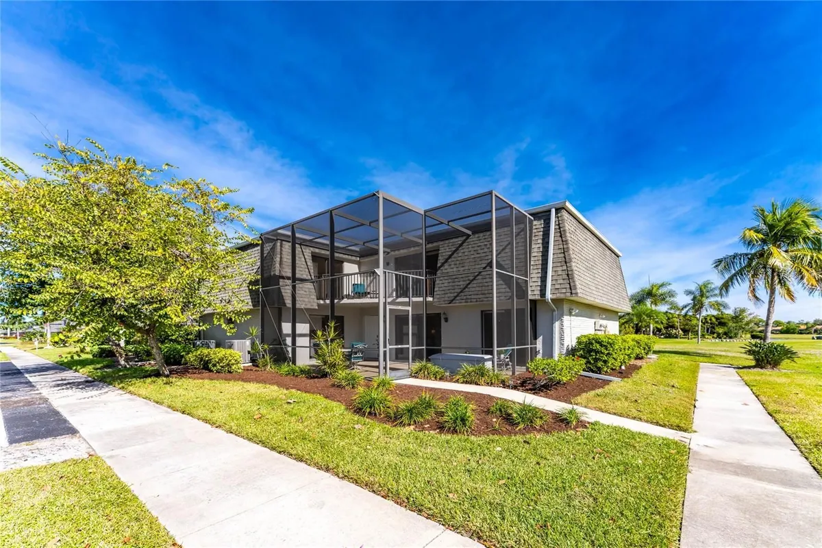 Property Slideshow image 1 of 42 | 3021 matecumbe key rd apt 4, Punta Gorda, FL, 33955
