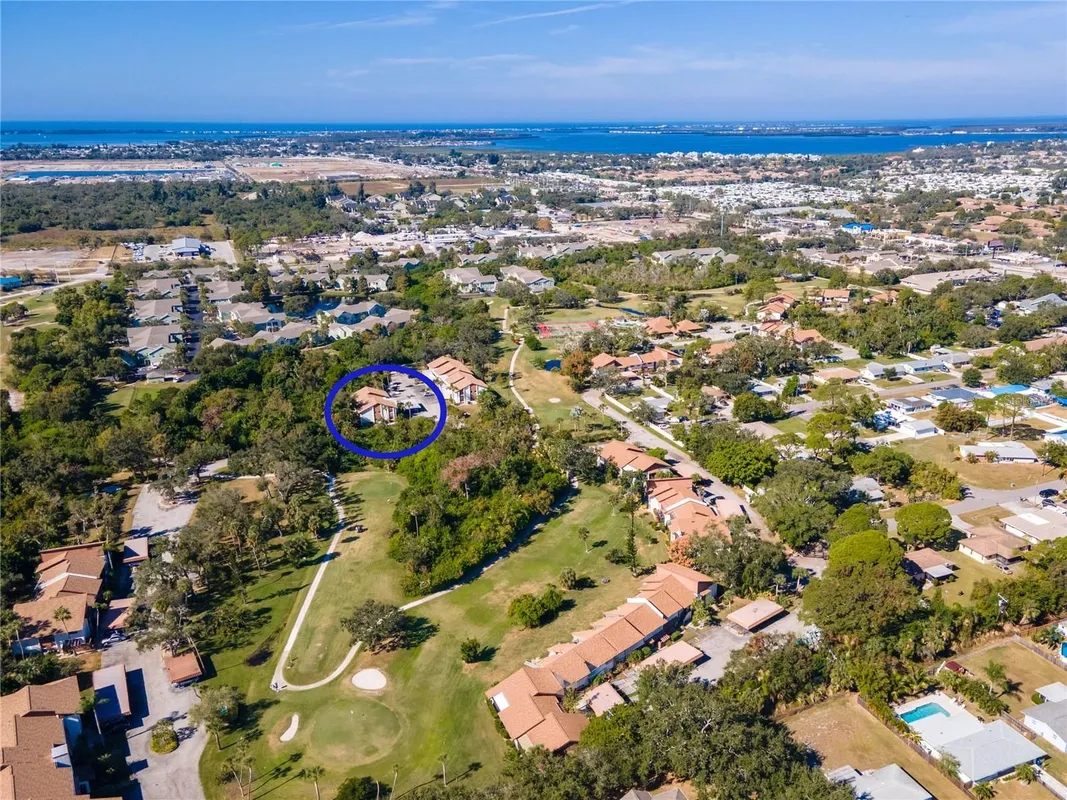 Property Slideshow image 1 of 44 | 6064 fairway ln 1512, Bradenton, FL, 34210