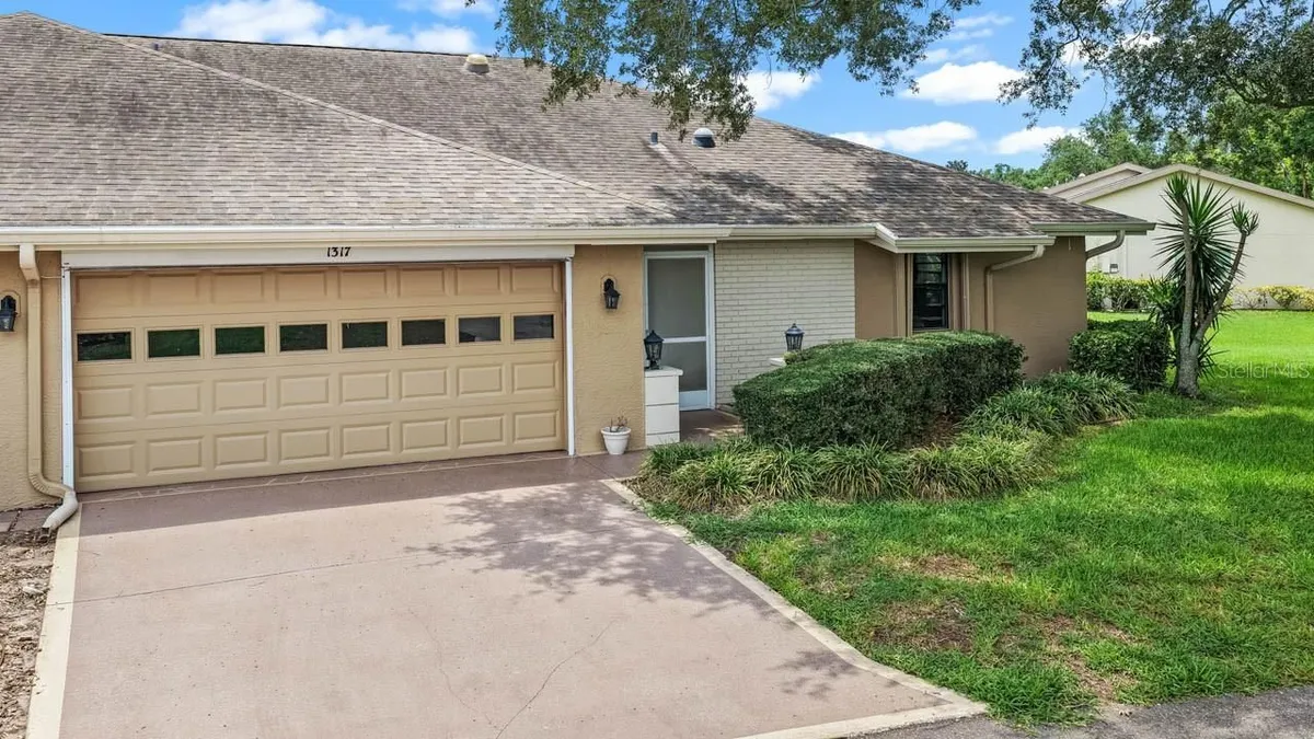 Property Slideshow image 1 of 67 | 1317 leland dr, Sun City Center, FL, 33573