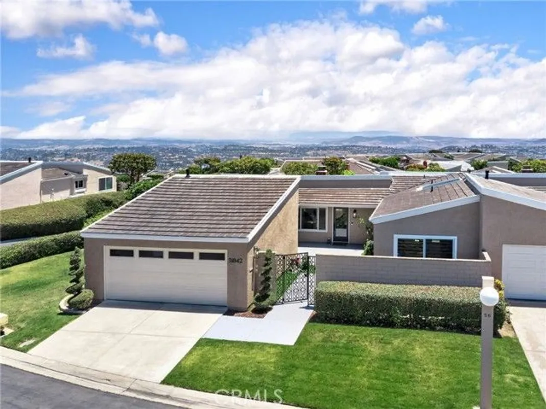 Property Slideshow image 1 of 42 | 31042 carrara rd, Laguna Niguel, CA, 92677