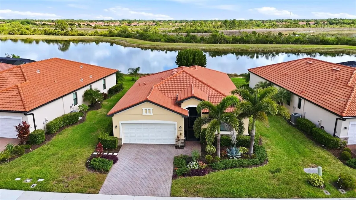 Property Slideshow image 1 of 60 | 10474 medjool dr, Venice, FL, 34293