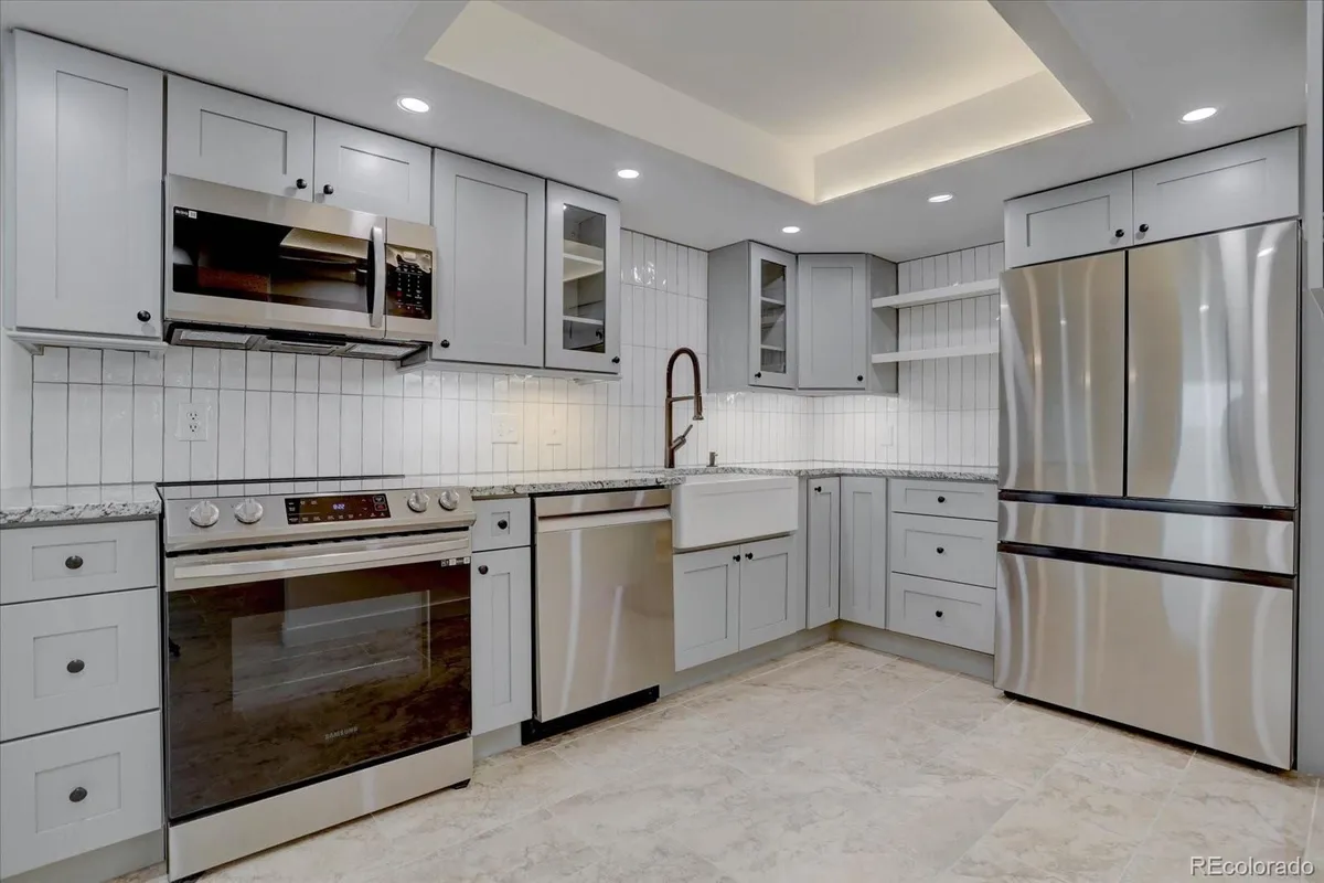 Property Slideshow image 1 of 48 | 14001 e marina dr 411, Aurora, CO, 80014