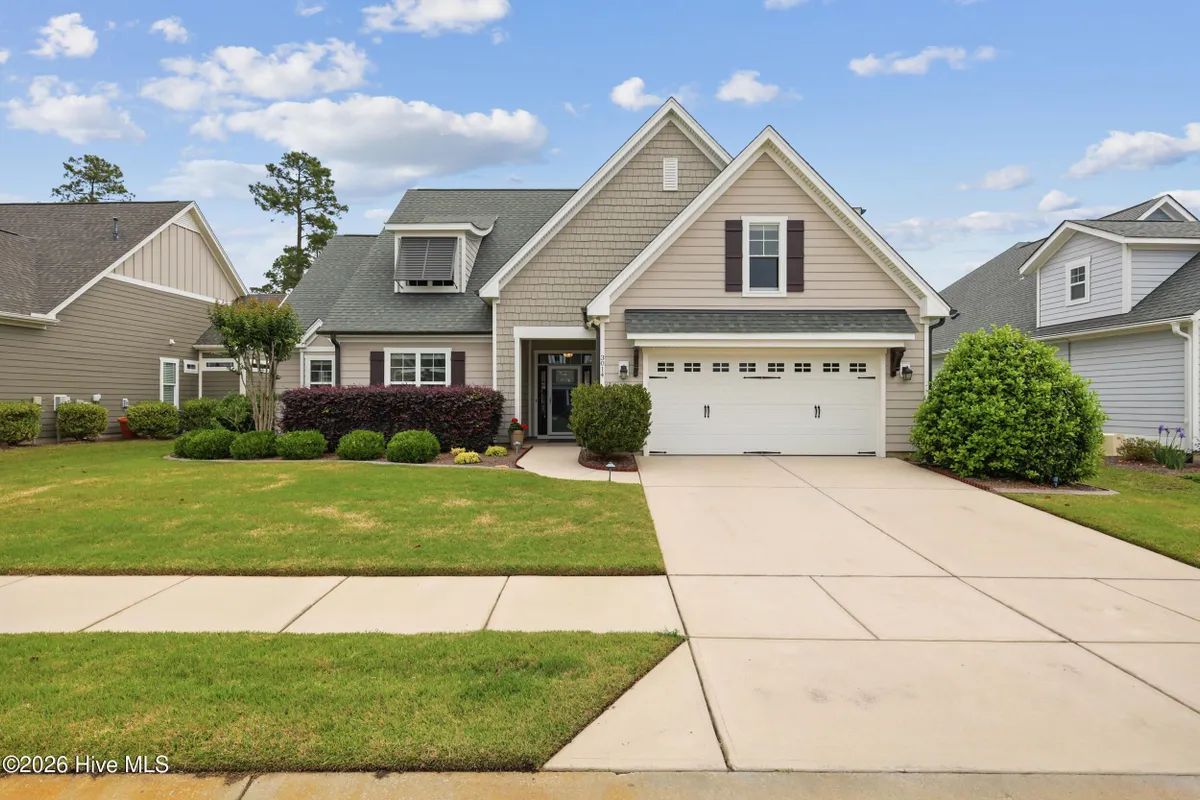 Property Slideshow image 1 of 69 | 3014 pine bloom way, Leland, NC, 28451