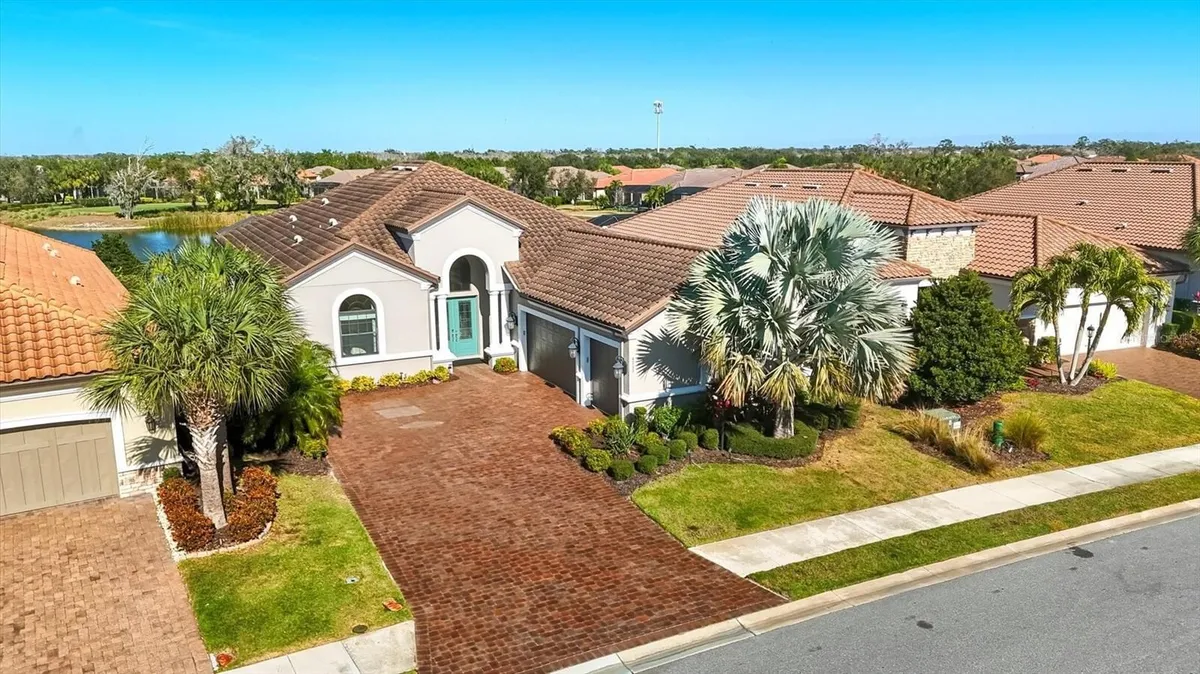 Property Slideshow image 1 of 59 | 4711 benito ct, Bradenton, FL, 34211