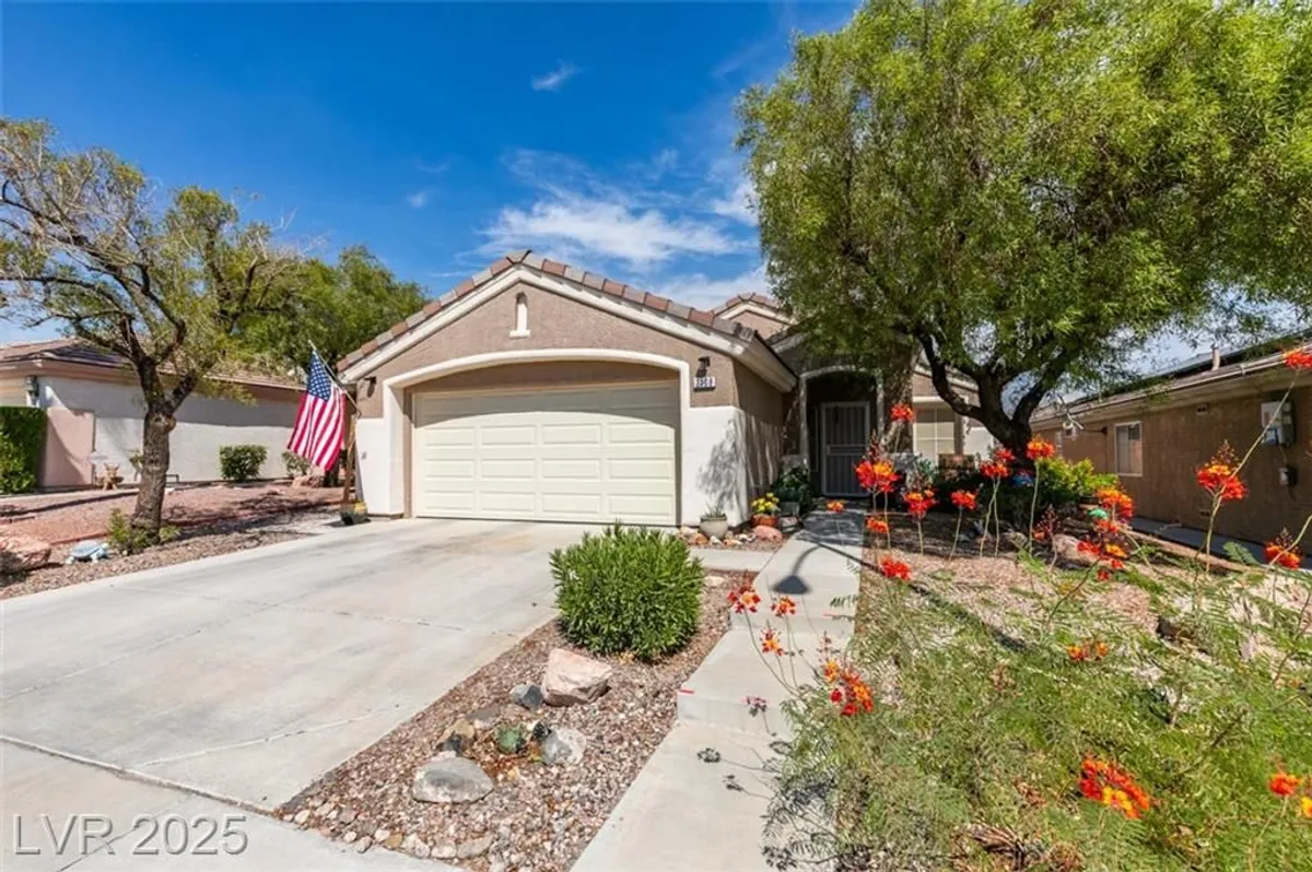 Property Slideshow image 1 of 27 | 2108 eagle watch dr, Henderson, NV, 89012