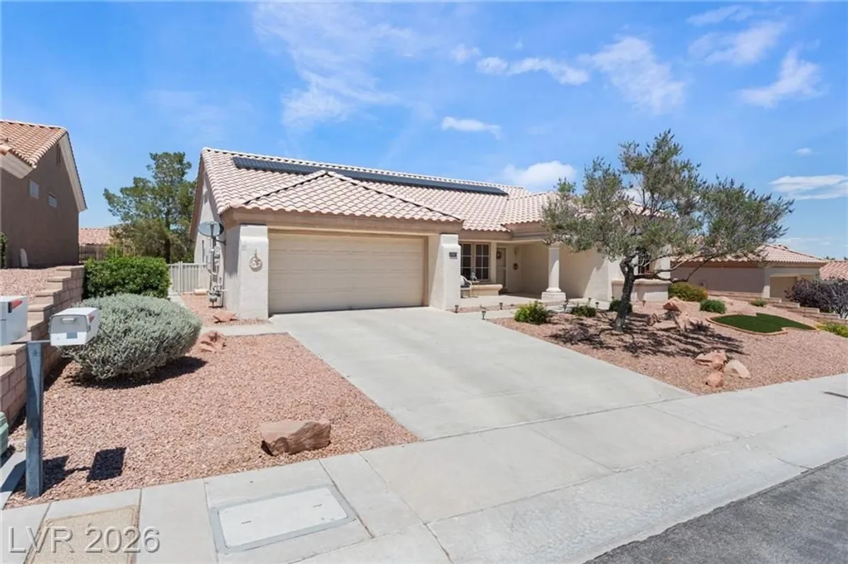 Property Slideshow image 1 of 40 | 9928 arbuckle dr, Las Vegas, NV, 89134