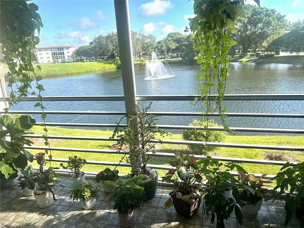 Property Slideshow image 1 of 37 | 4301 martinique cir h2, Coconut Creek, FL, 33066