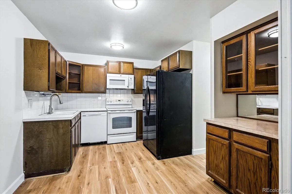 Property Slideshow image 1 of 27 | 610 s alton way 11a, Denver, CO, 80247