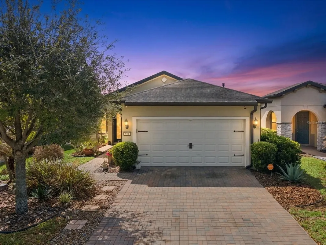 Property Slideshow image 1 of 53 | 545 cantabria dr, Davenport, FL, 33837