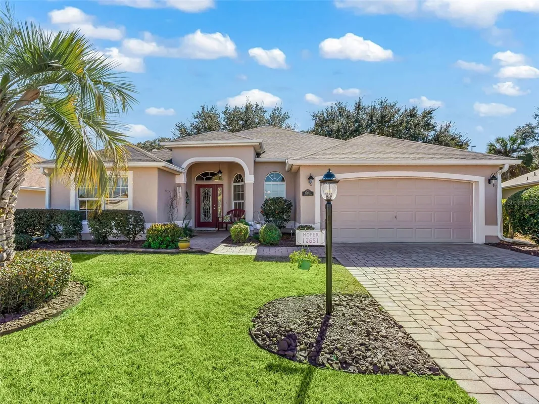 Property Slideshow image 1 of 47 | 17651 se 90th clemson cir, The Villages, FL, 32162