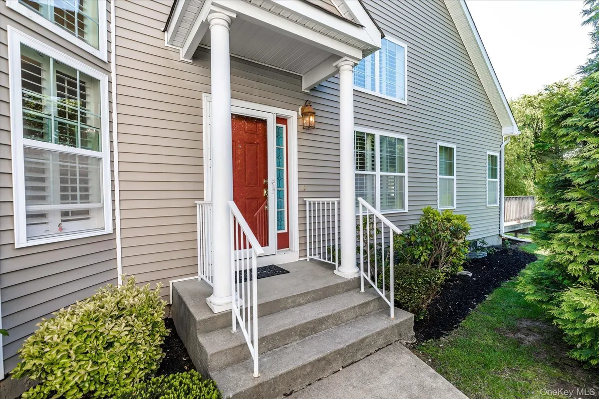 Property Slideshow image 1 of 21 | 43 halley ln, Miller Place, NY, 11764