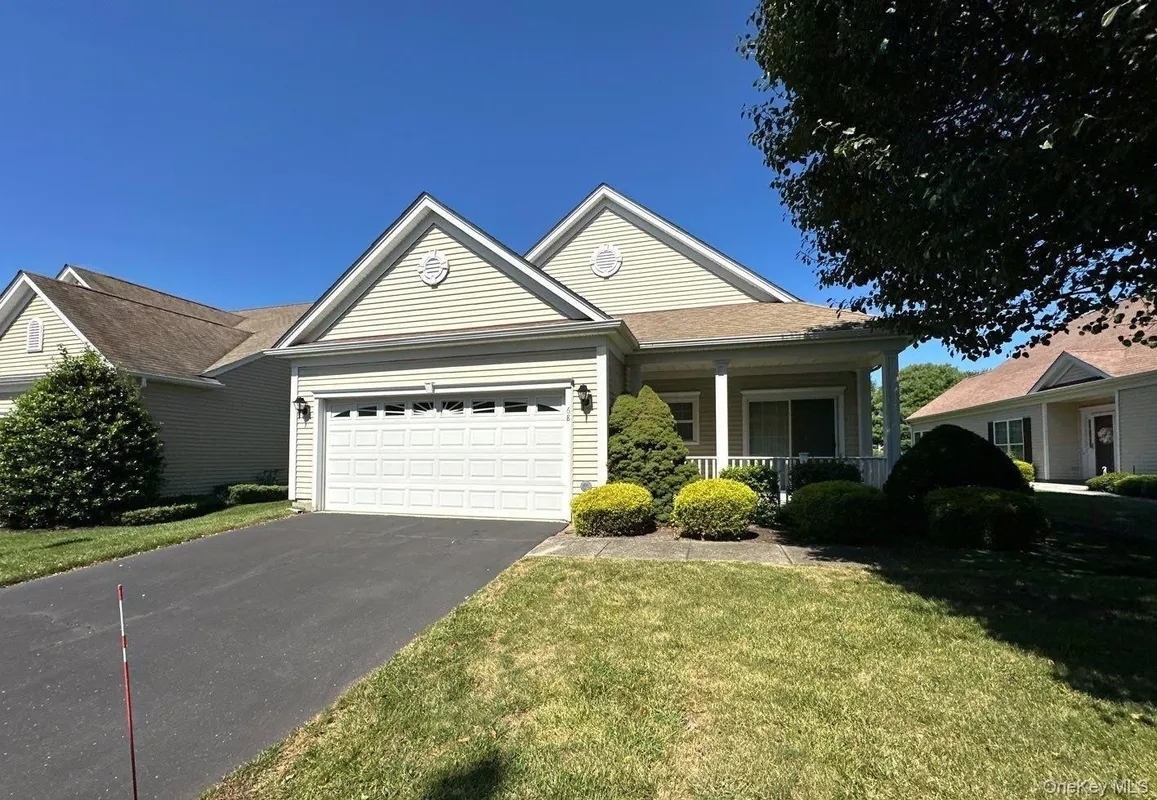 Property Slideshow image 1 of 16 | 68 louden loop, Mount Sinai, NY, 11766