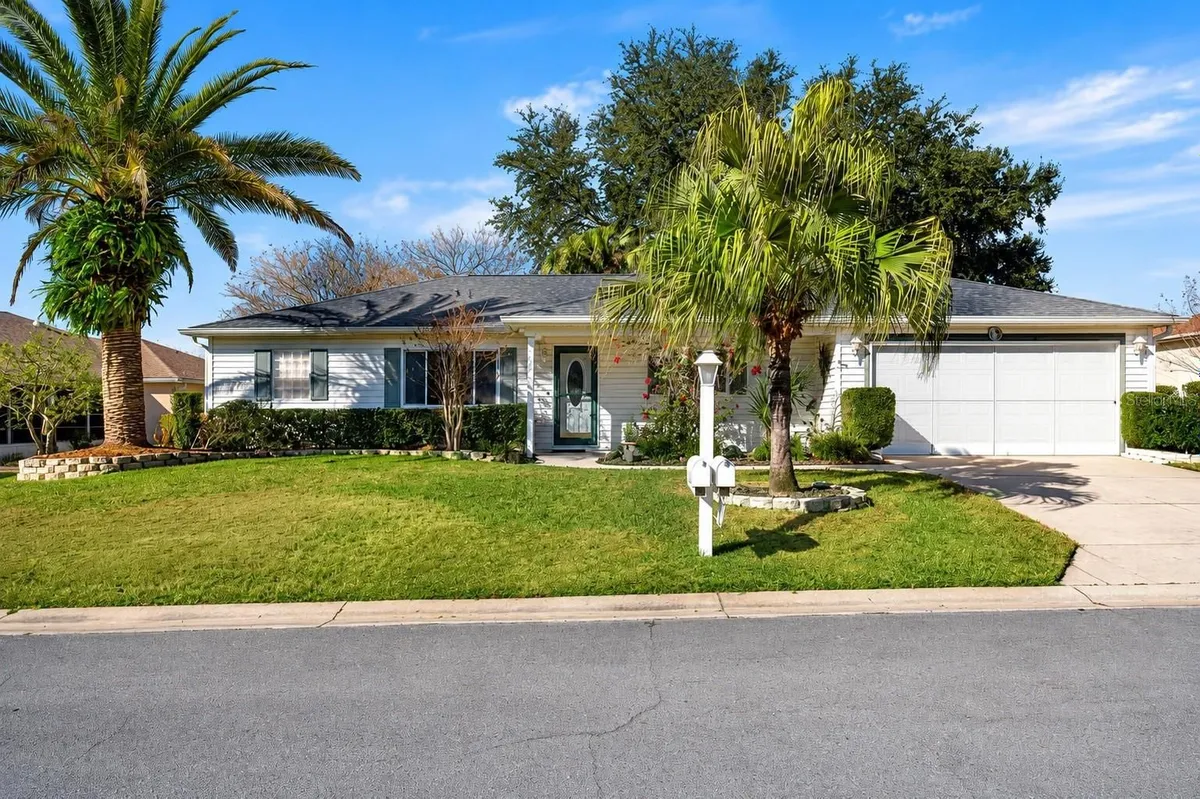 Property Slideshow image 1 of 49 | 13646 se 91st ct, Summerfield, FL, 34491